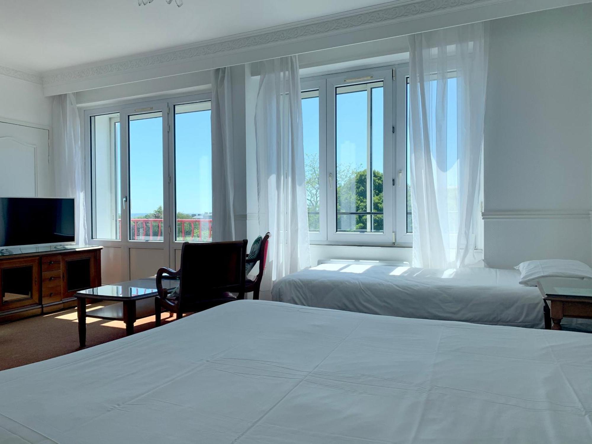 Abalys Hotel Брест Экстерьер фото