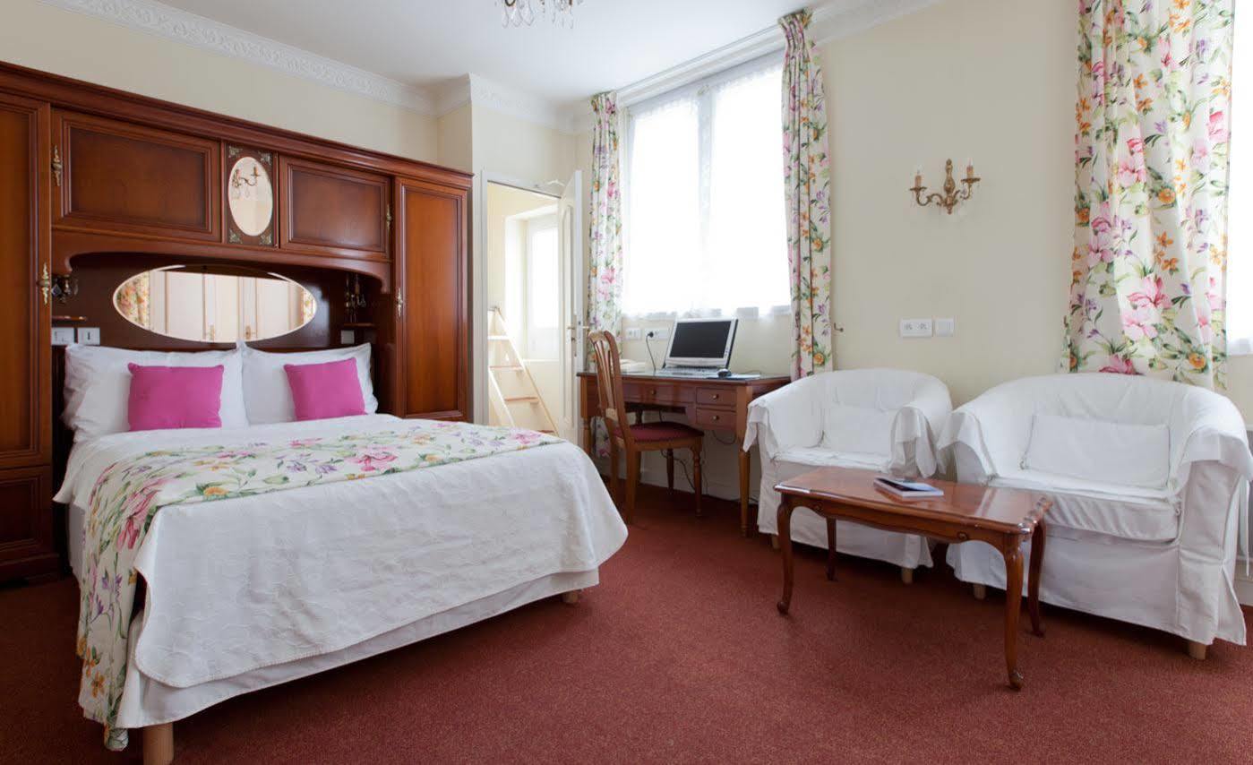 Abalys Hotel Брест Экстерьер фото